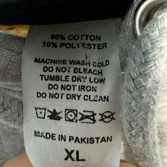 RVCA Grey Hoodie Sweater Logo Pullover XL Like New - Picture 3 of 3